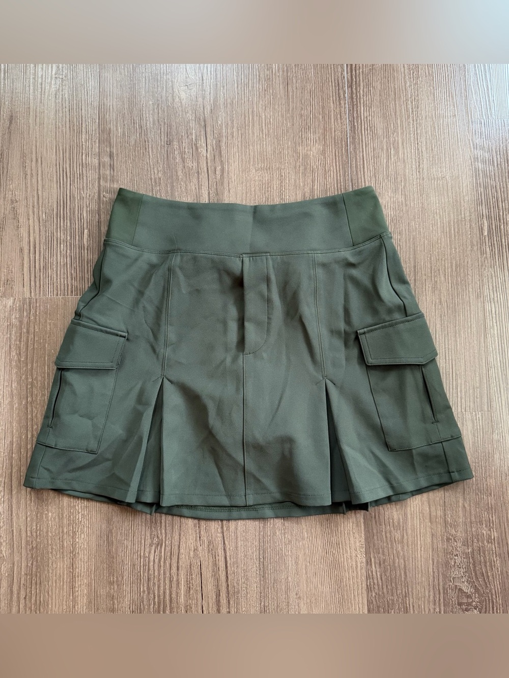 Athleta Endless High Rise Cargo Skort Aspen Olive Green Size 6